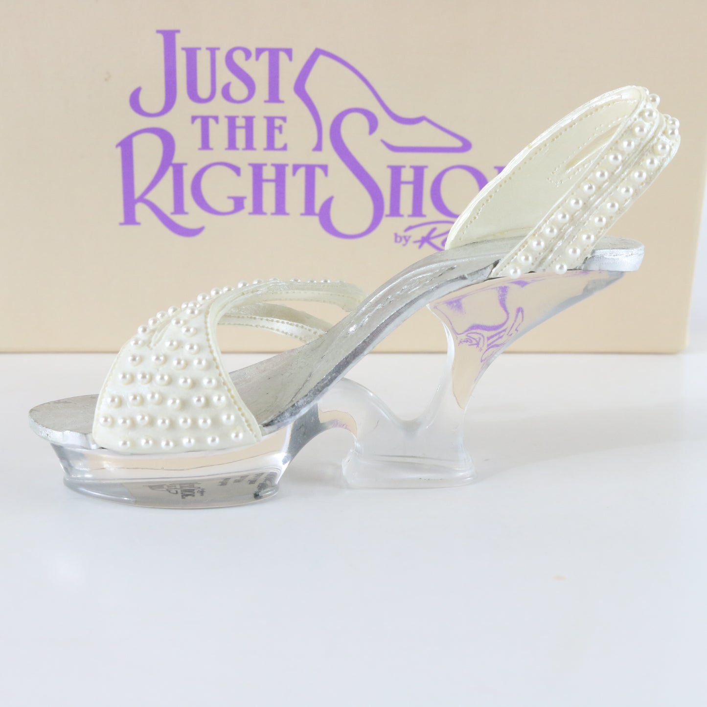 Just The Right Shoe Sea Of Pearls White Raine Willitts Resin Shoe 25094