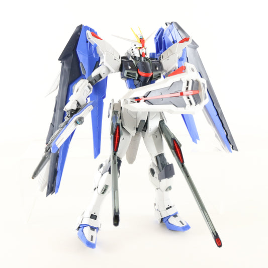 Gundam MG Freedom 2.0 ZAFT Mobile Suit Bandai 1/100 