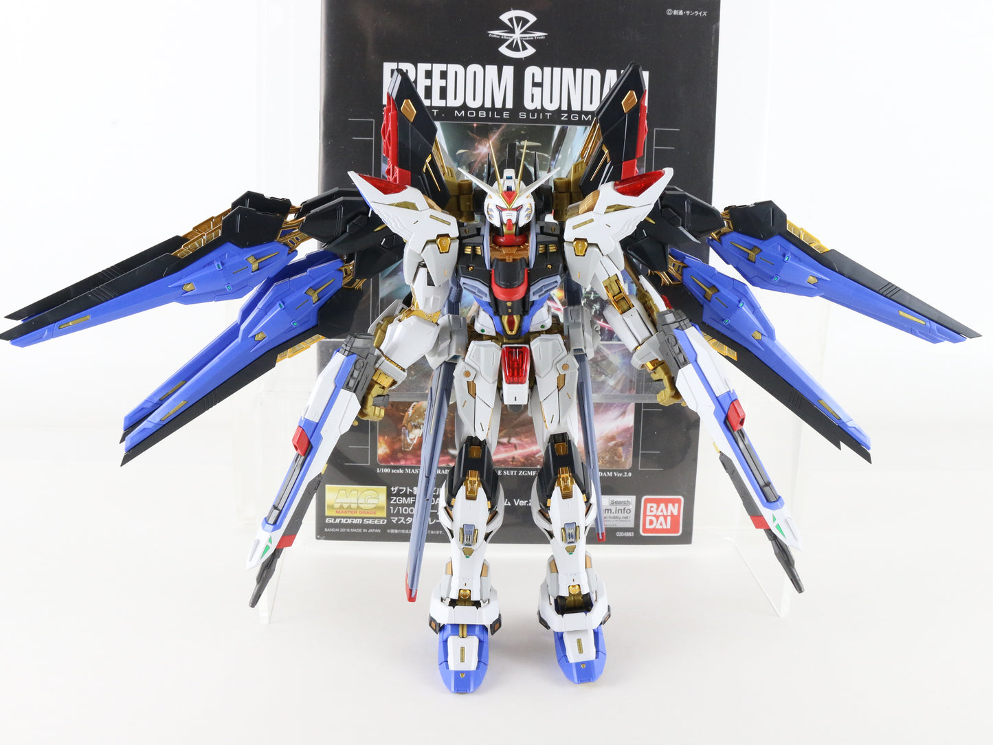 Gundam MG ZGMF-x10a Freedom Zaft Mobile Suit 1:100 Model 