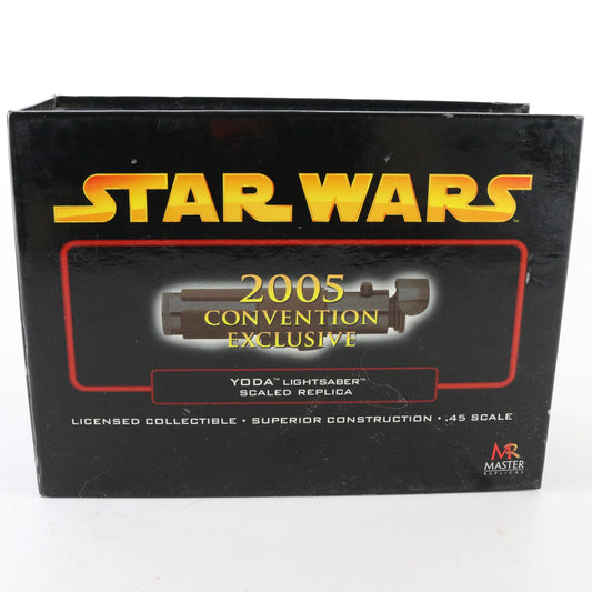Star Wars Yoda Lightsaber .45  2005 Convention Master Replicas SW-328