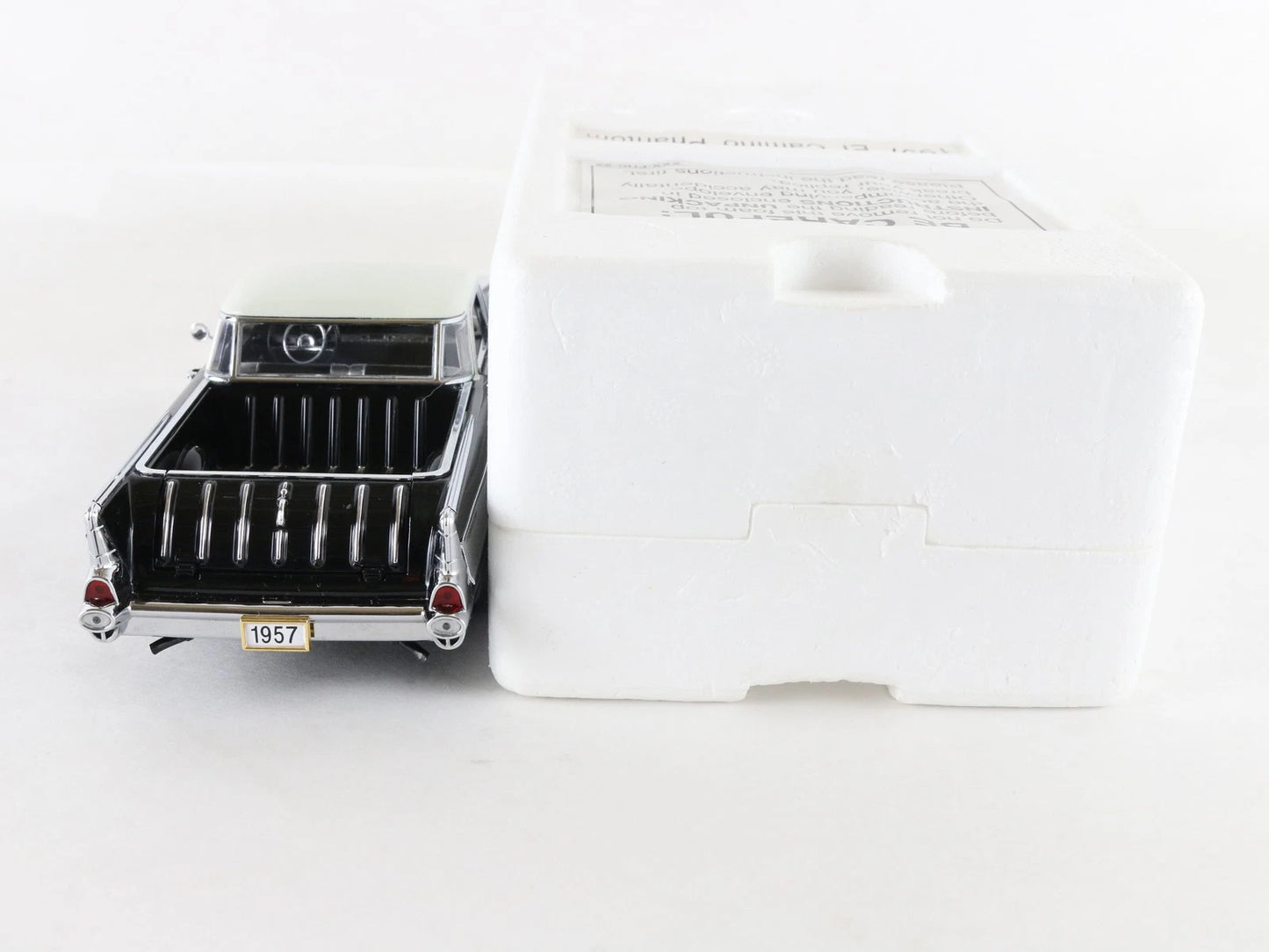 1957 Chevy El Camino Phantom Black White Danbury Mint 1:24 Diecast Model 1666