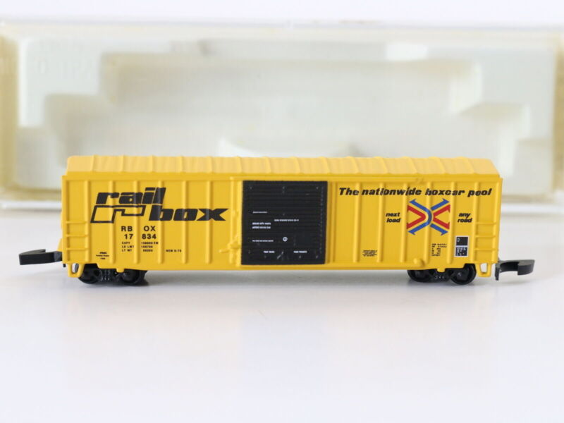 Rail Box RBOX 17834 Single Door Rib Side Boxcar Micro Trains Z 14201