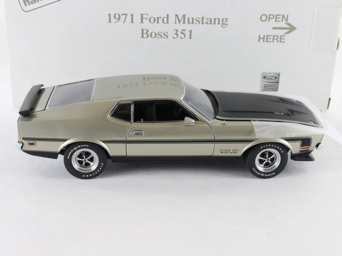 1971 Ford Mustang Boss 351 Fastback Metallic Pewter Danbury Mint 1:24 Diecast
