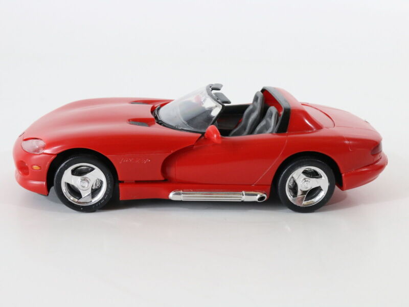 Dodge Viper Rt/10 Red & Gray Revell Monogram 1:24 Built Kit Model Car