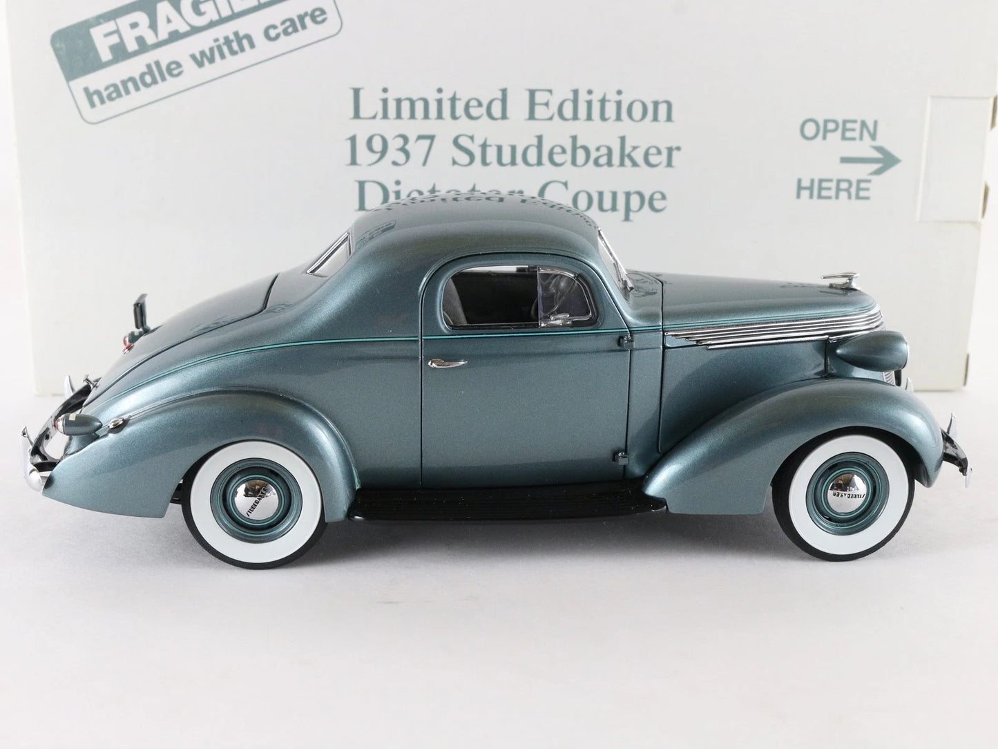 1937 Studebaker Dictator Coupe Blue Danbury Mint 1:24 Diecast Model #239/5000