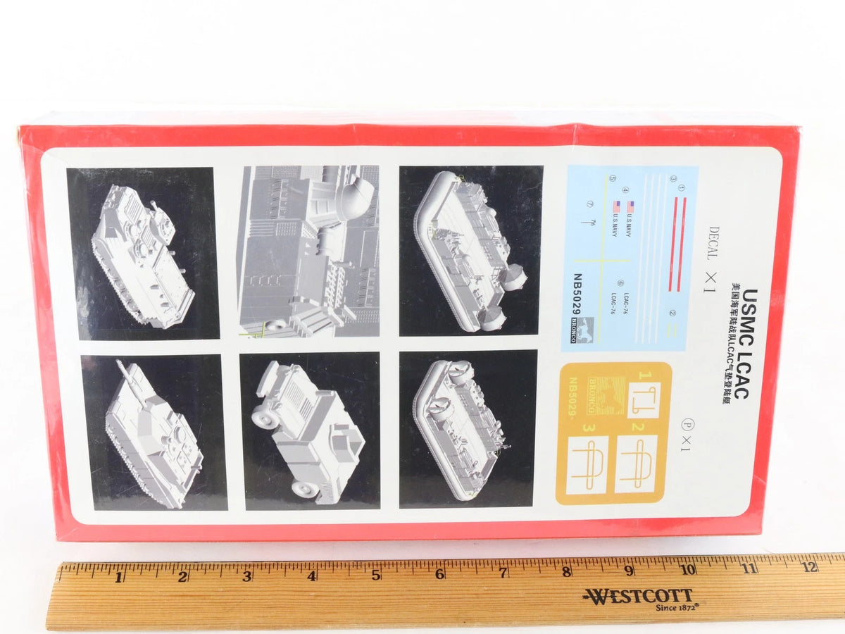 LCAC Landing Craft Air Cushion Boat USMC Bronco 1:350 NB5029 Sealed Military Kit