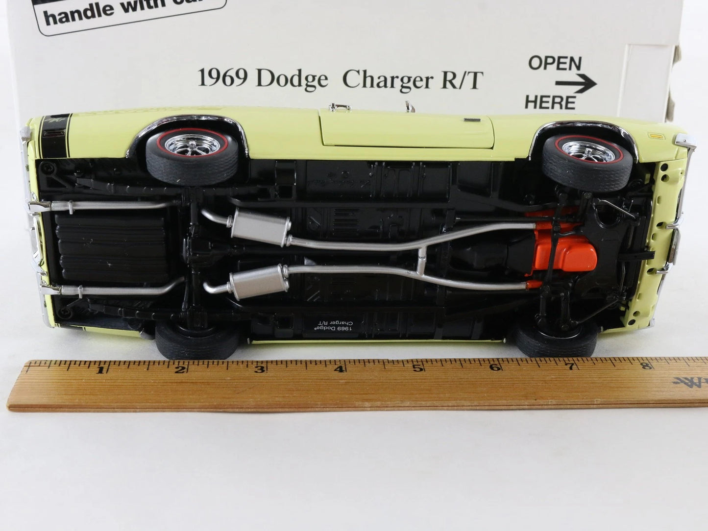 1969 Dodge Charger R/T Coupe Yellow Black Danbury Mint 1:24 Diecast Model