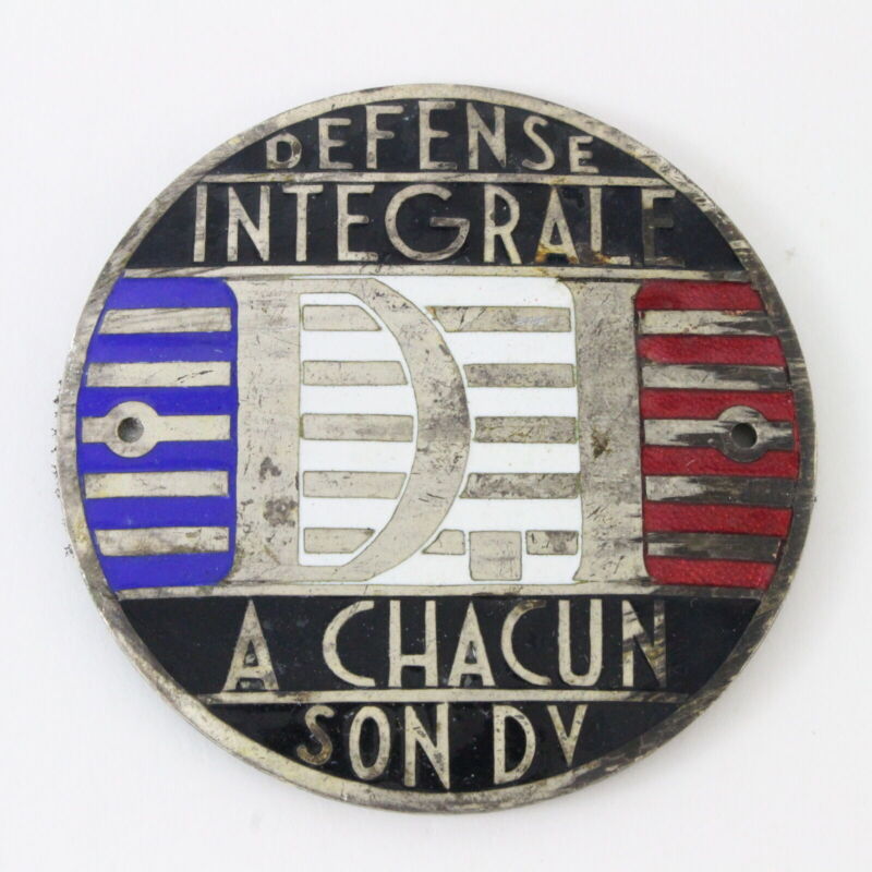 Defense Integrale A Chacun Son DV 2.75" Metal Emblem Badge