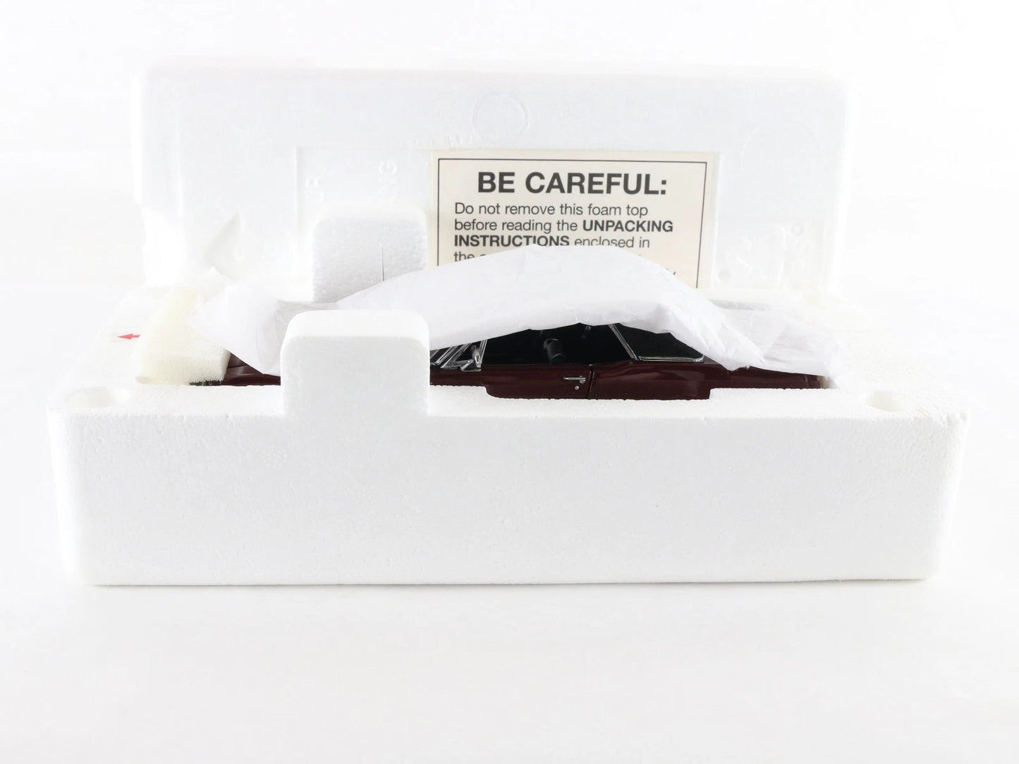 1966 Ford Mustang Maroon Danbury Mint 1:24 Diecast Model Car