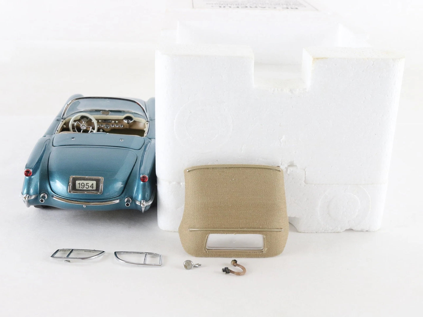 1954 Chevy Corvette Limited Blue Convertible Danbury Mint 1:24 Model #3384