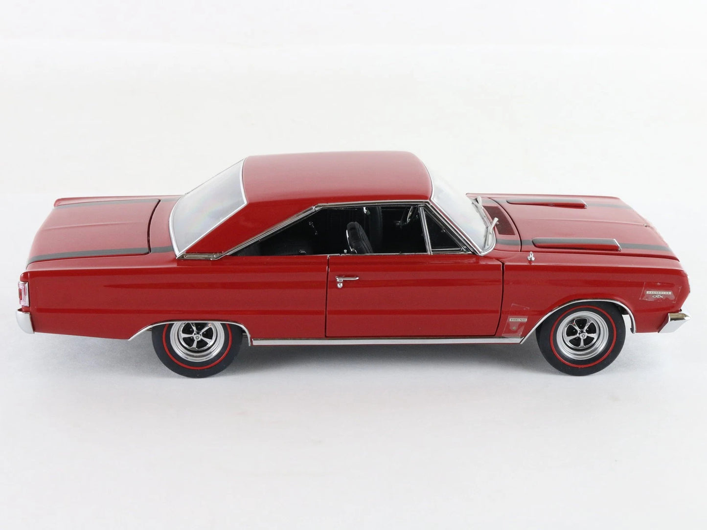 1967 Plymouth GTX Hardtop Red Black Danbury Mint 1:24 Diecast Model Car