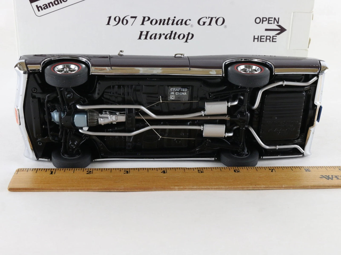 1967 Pontiac GTO Hardtop Dark Purple Danbury Mint 1:24 Diecast Model AS-IS