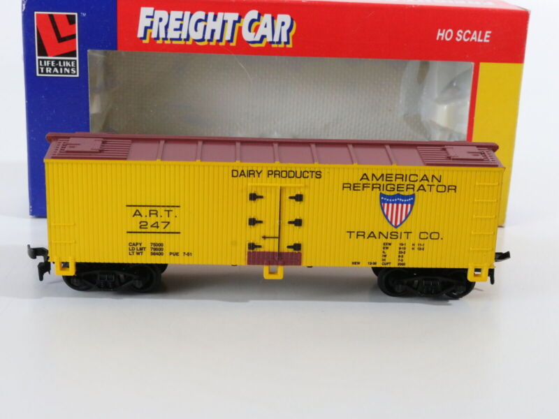 American Refrigerator Transit Art 247 Reefer Car Life Like Trains HO