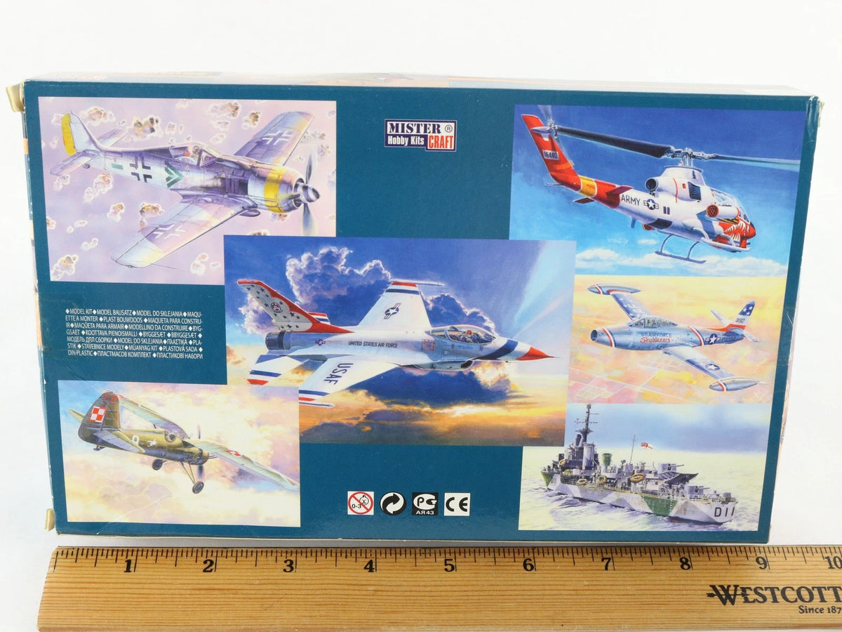 AH-1G Cobra Helicopter Marines Bell Mister Craft 1:72 020347 Military Kit
