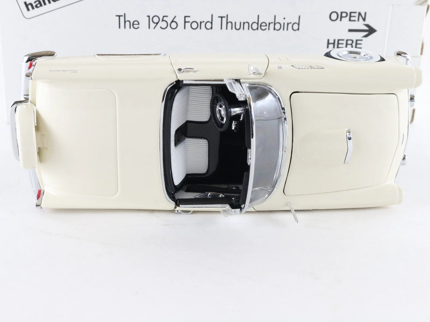 1956 Ford Thunderbird Convertible White Danbury Mint 1:24 Diecast Model