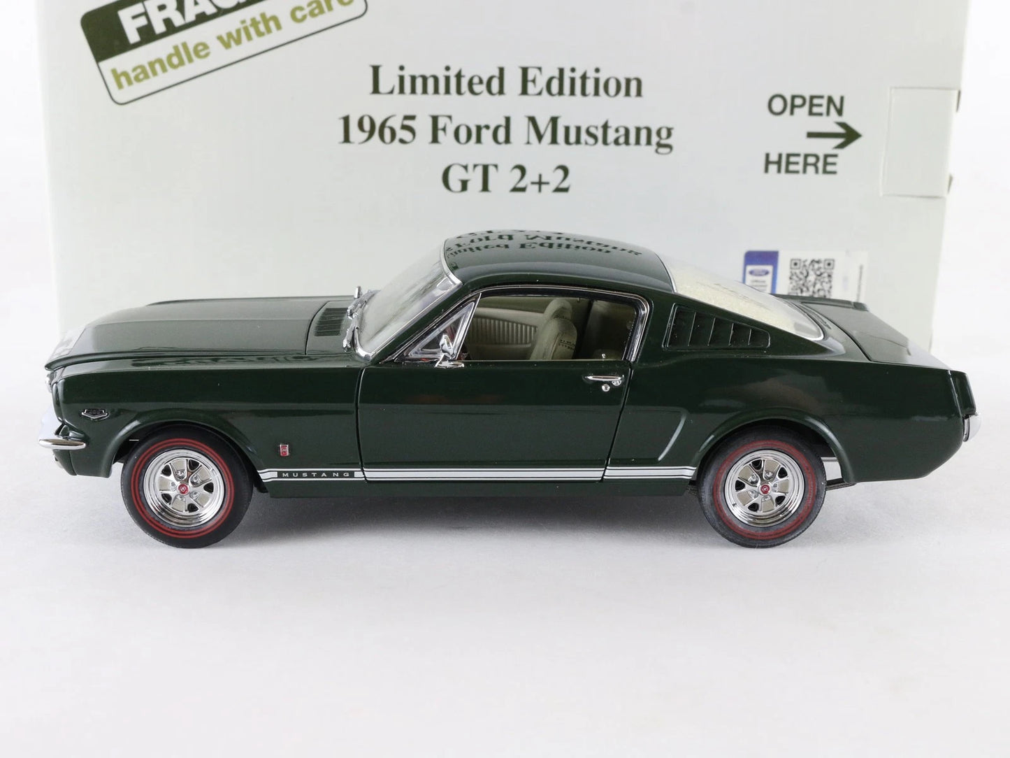 1965 Ford Mustang GT 2+2 Green Danbury Mint 1:24 Diecast Model 357/1965
