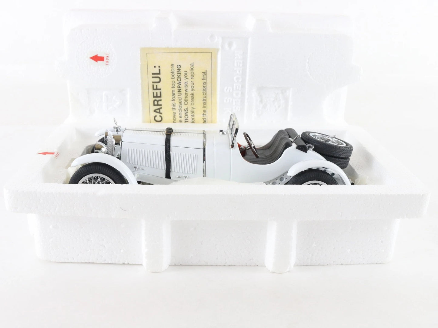 1931 Mercedes Benz SSKL White Black Danbury Mint 1:24 Model Car w/ Box