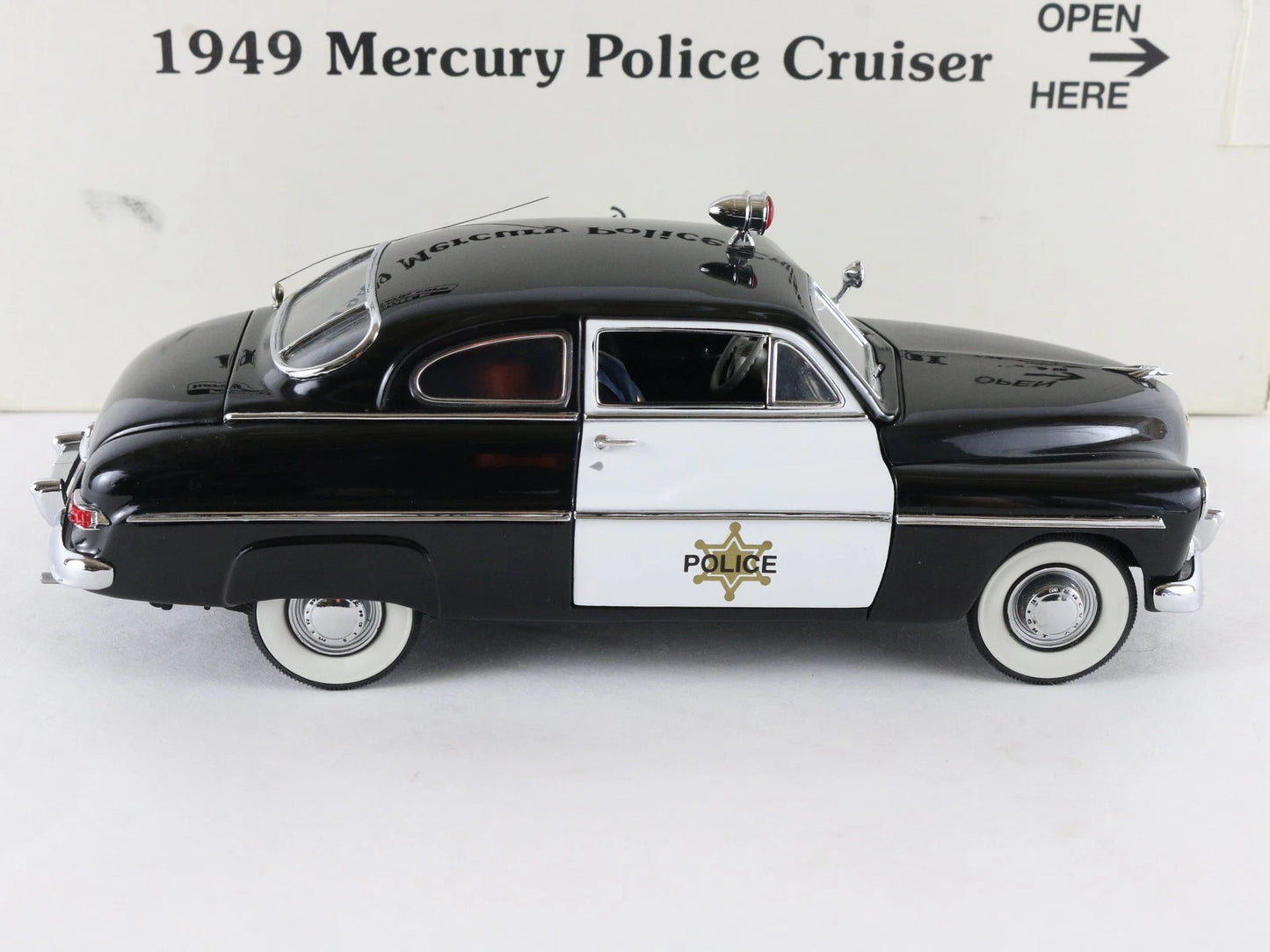 1949 Mercury Police Cruiser Black White Danbury Mint 1:24 Diecast Model Car