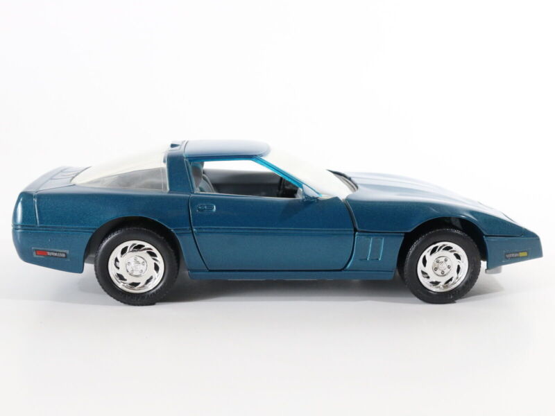 Chevrolet Corvette ZR-1 Teal Green Revell 1:24 Scale Model Car Promo