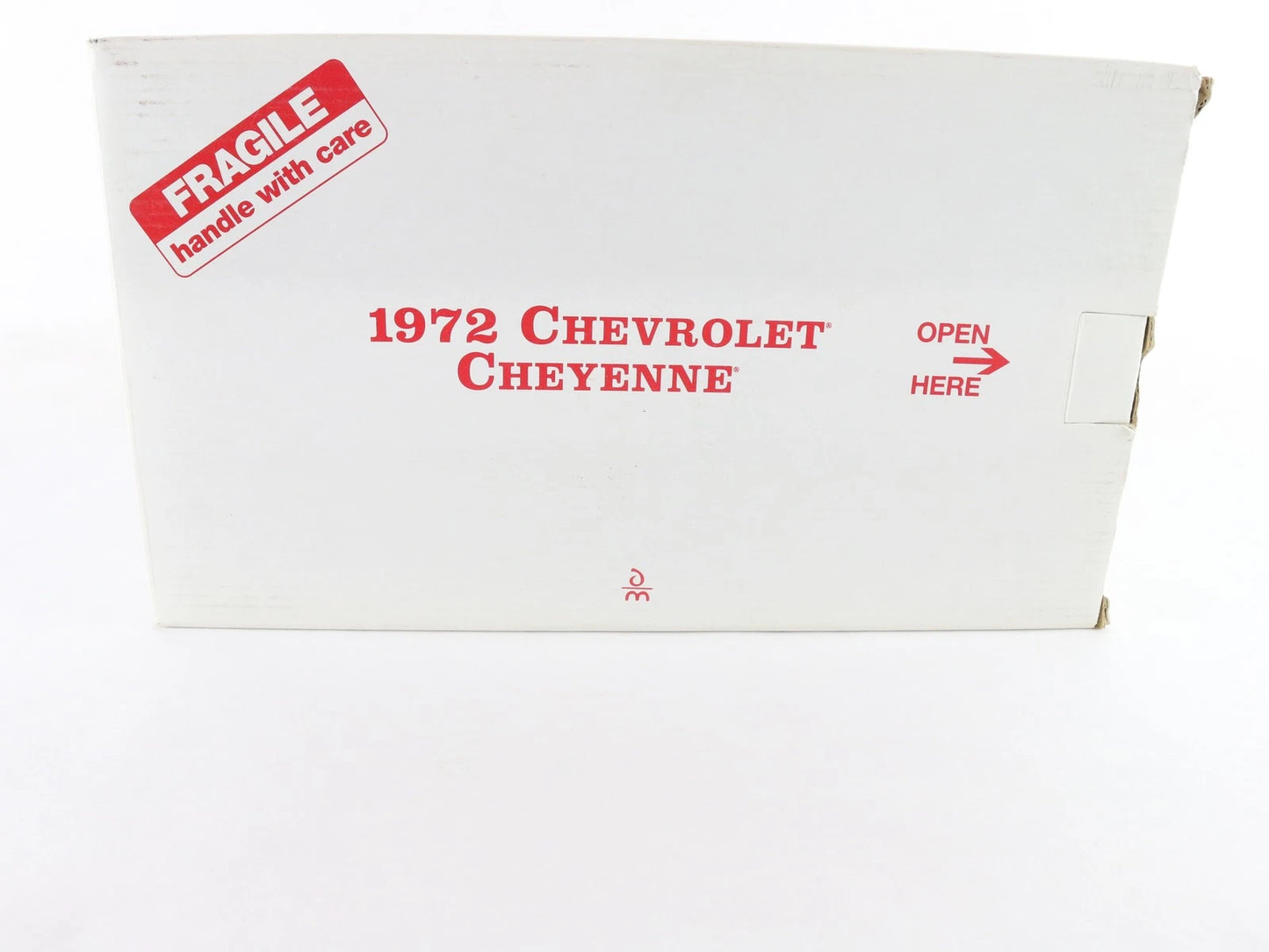 1972 Chevrolet Cheyenne Pickup Truck Red White Custom Painted Danbury Mint 1:24