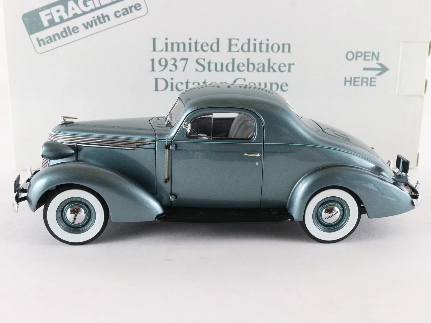 1937 Studebaker Dictator Coupe Blue Danbury Mint 1:24 Diecast Model #239/5000