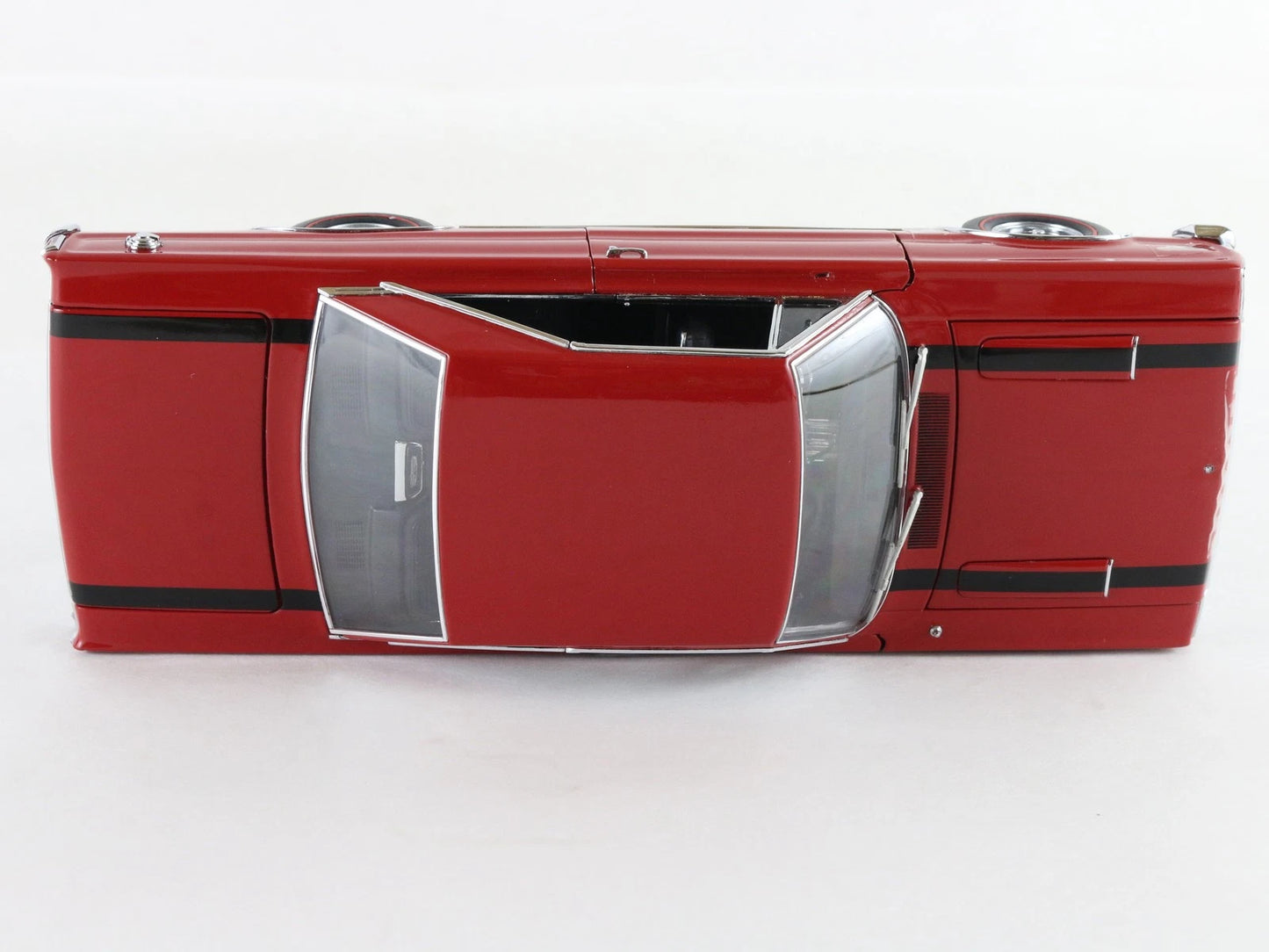 1967 Plymouth GTX Hardtop Red Black Danbury Mint 1:24 Diecast Model Car