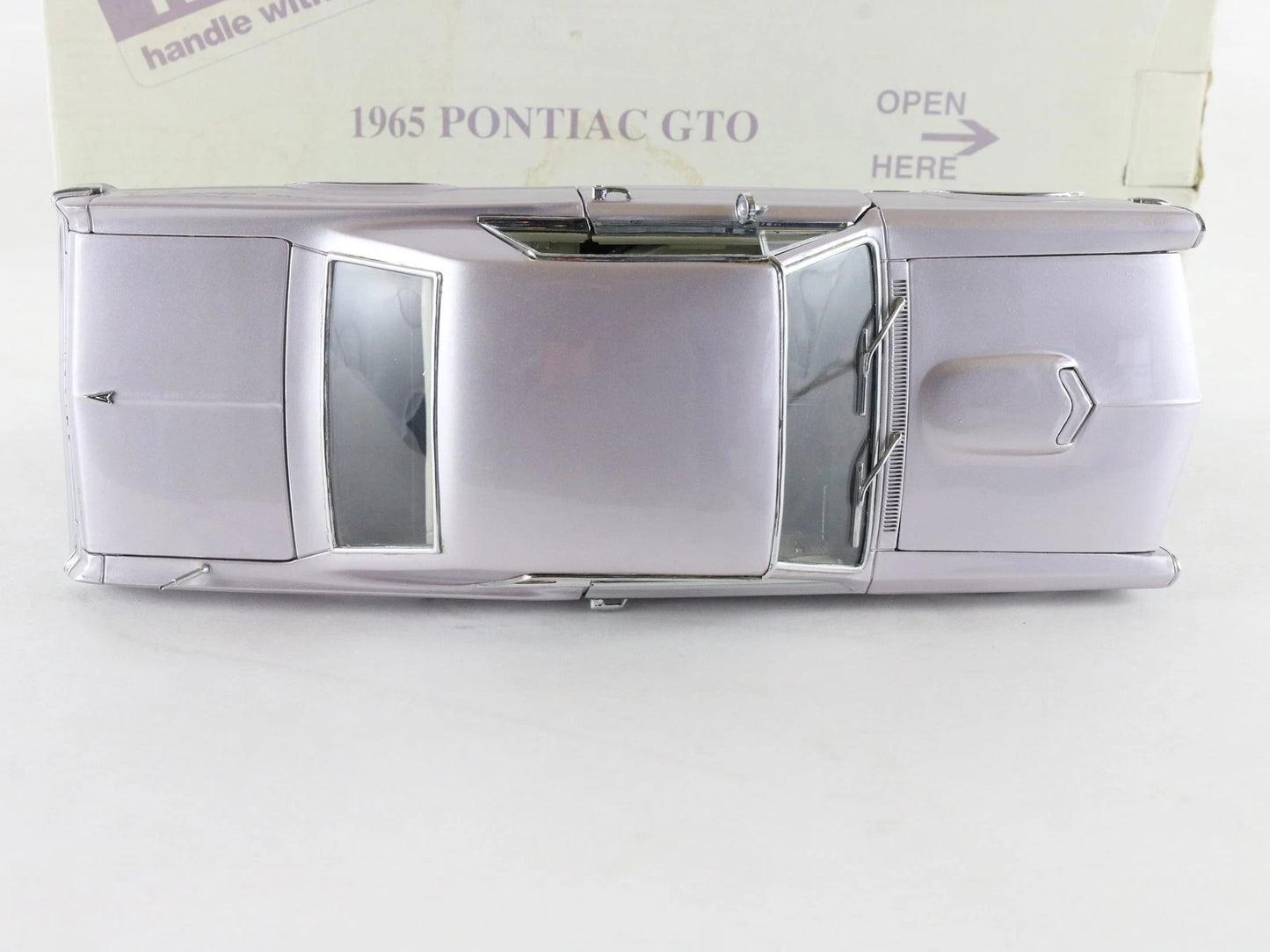 1965 Pontiac GTO Iris Mist Purple Danbury Mint 1:24 Diecast Model