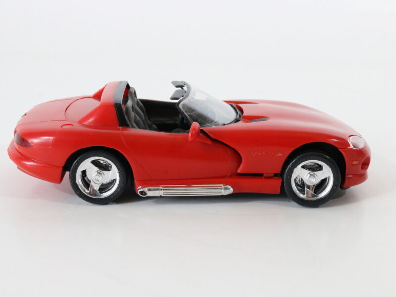 Dodge Viper Rt/10 Red & Gray Revell Monogram 1:24 Built Kit Model Car