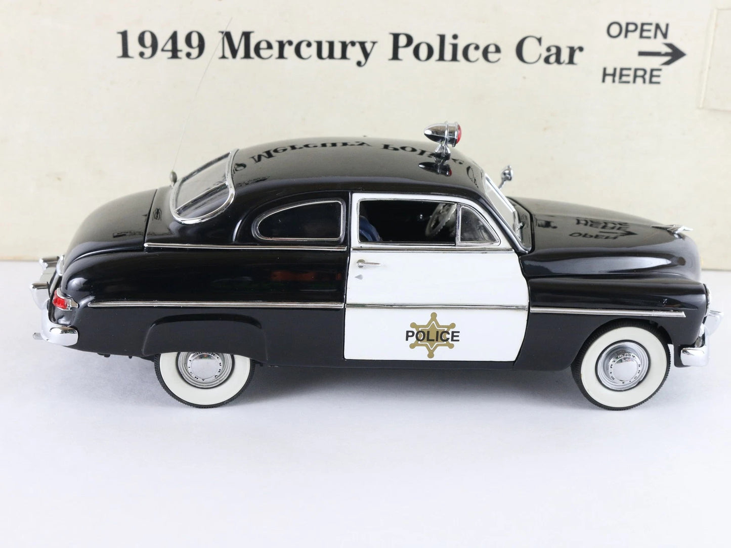 1949 Mercury Police Cruiser Black White Danbury Mint 1:24 Diecast Model