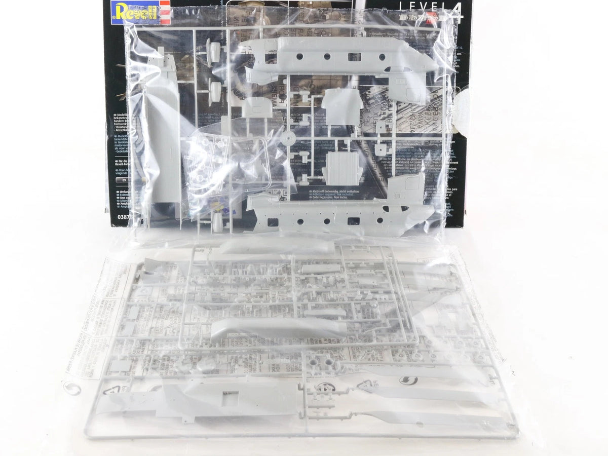 MH-47E Chinook Mission Helicopter Boeing Revell 1:72 03876 Military Kit