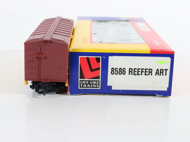 American Refrigerator Transit Art 247 Reefer Car Life Like Trains HO