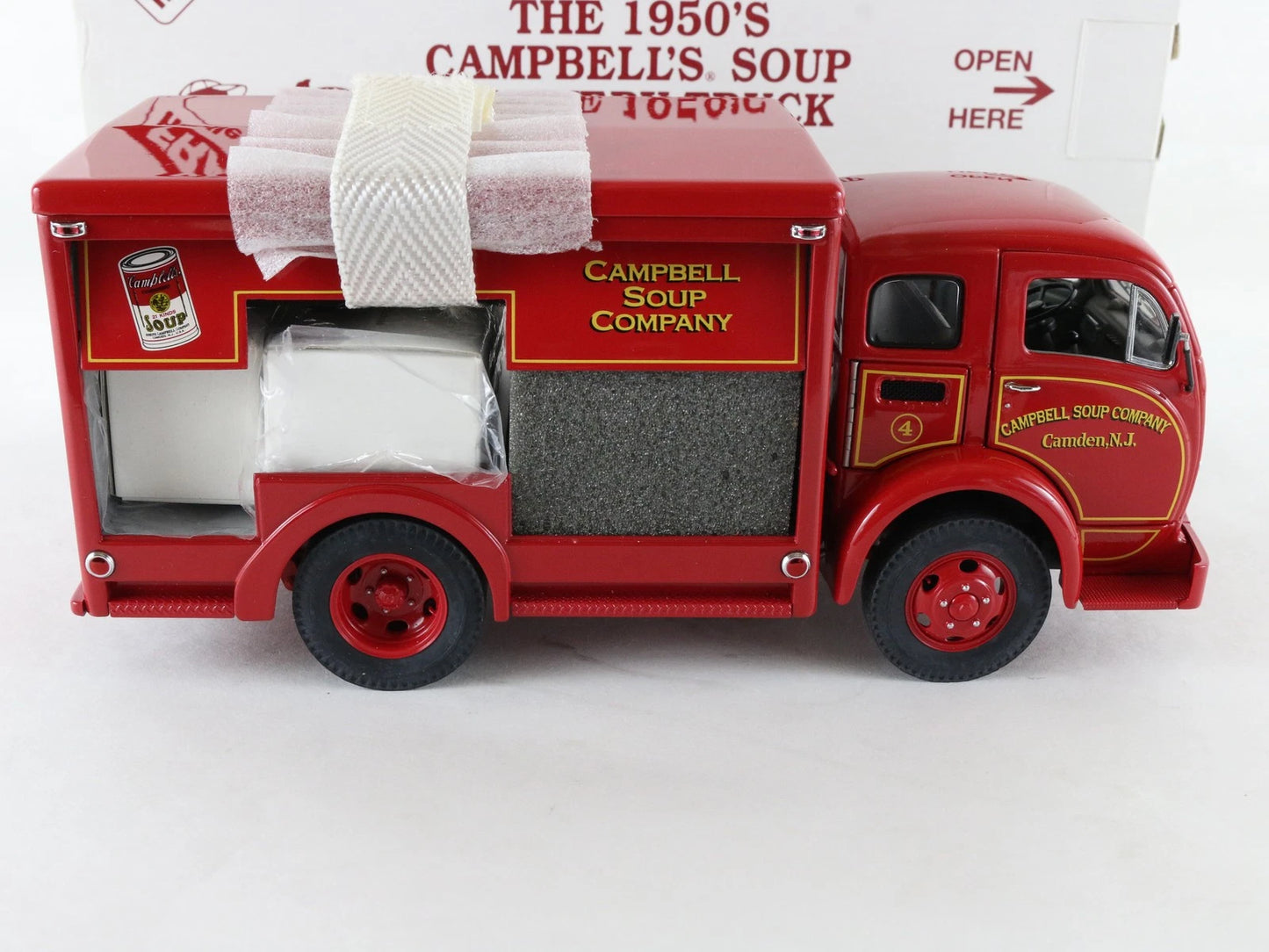 1955 White 3014WLB Campbells Soup Delivery Truck Red Danbury Mint 1:24 Diecast