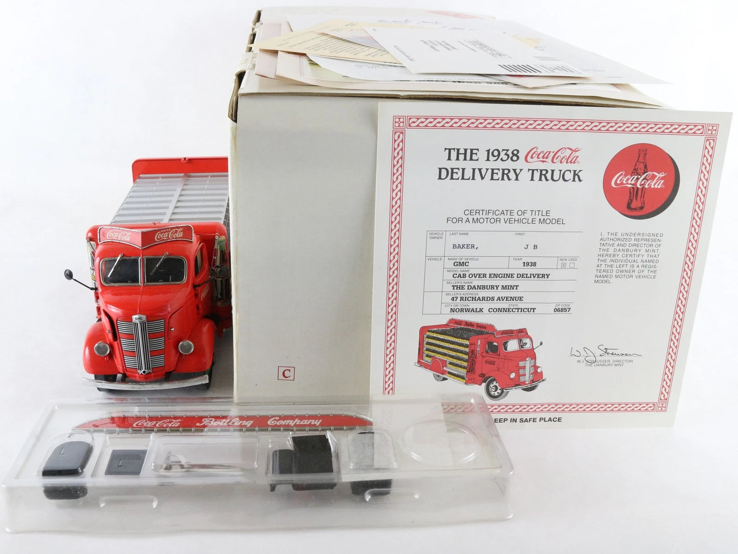 1938 GMC Cab Over Engine Coca Cola Delivery Truck Danbury Mint 1:24 W/ Extras
