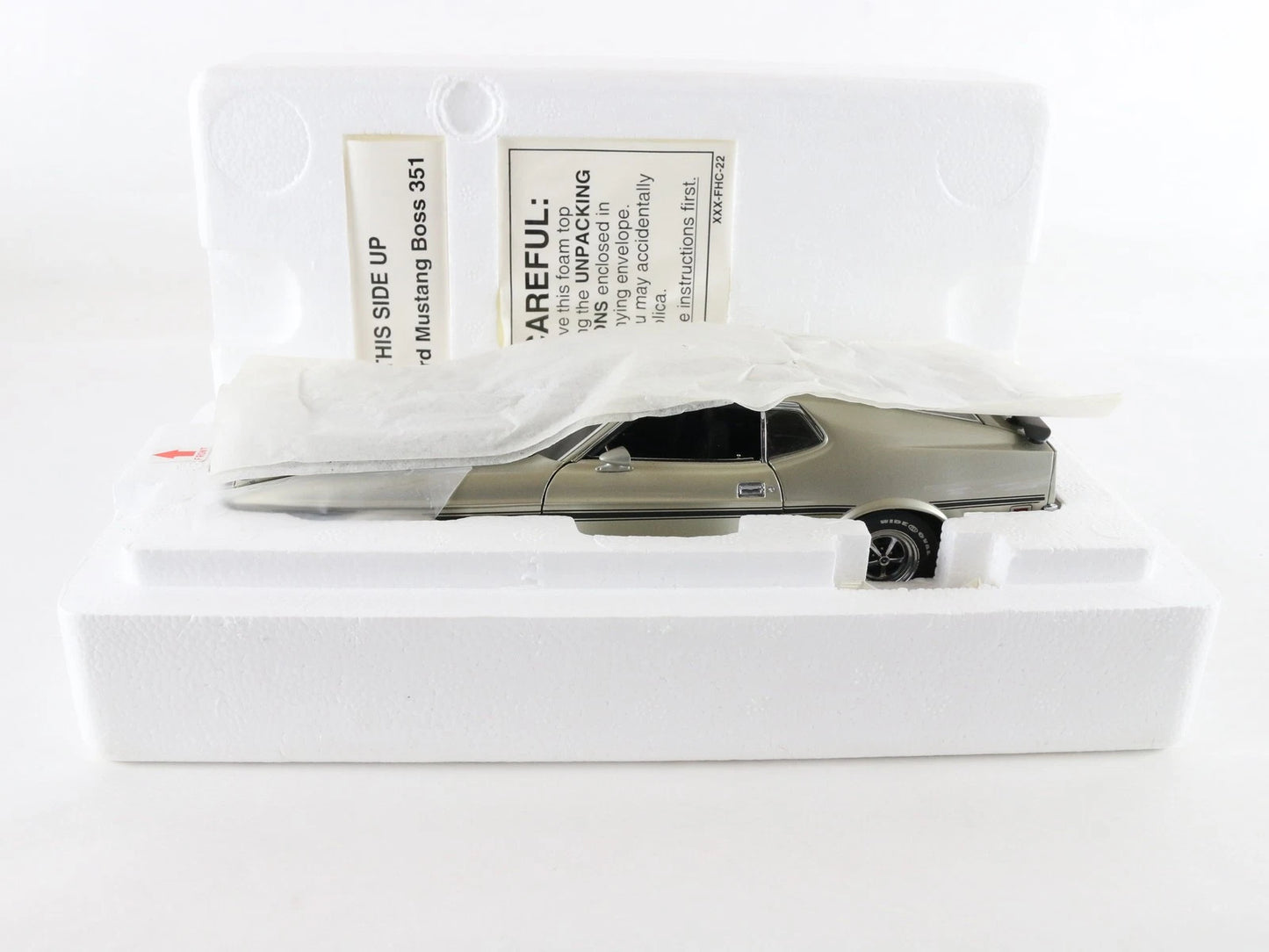 1971 Ford Mustang Boss 351 Fastback Metallic Pewter Danbury Mint 1:24 Diecast