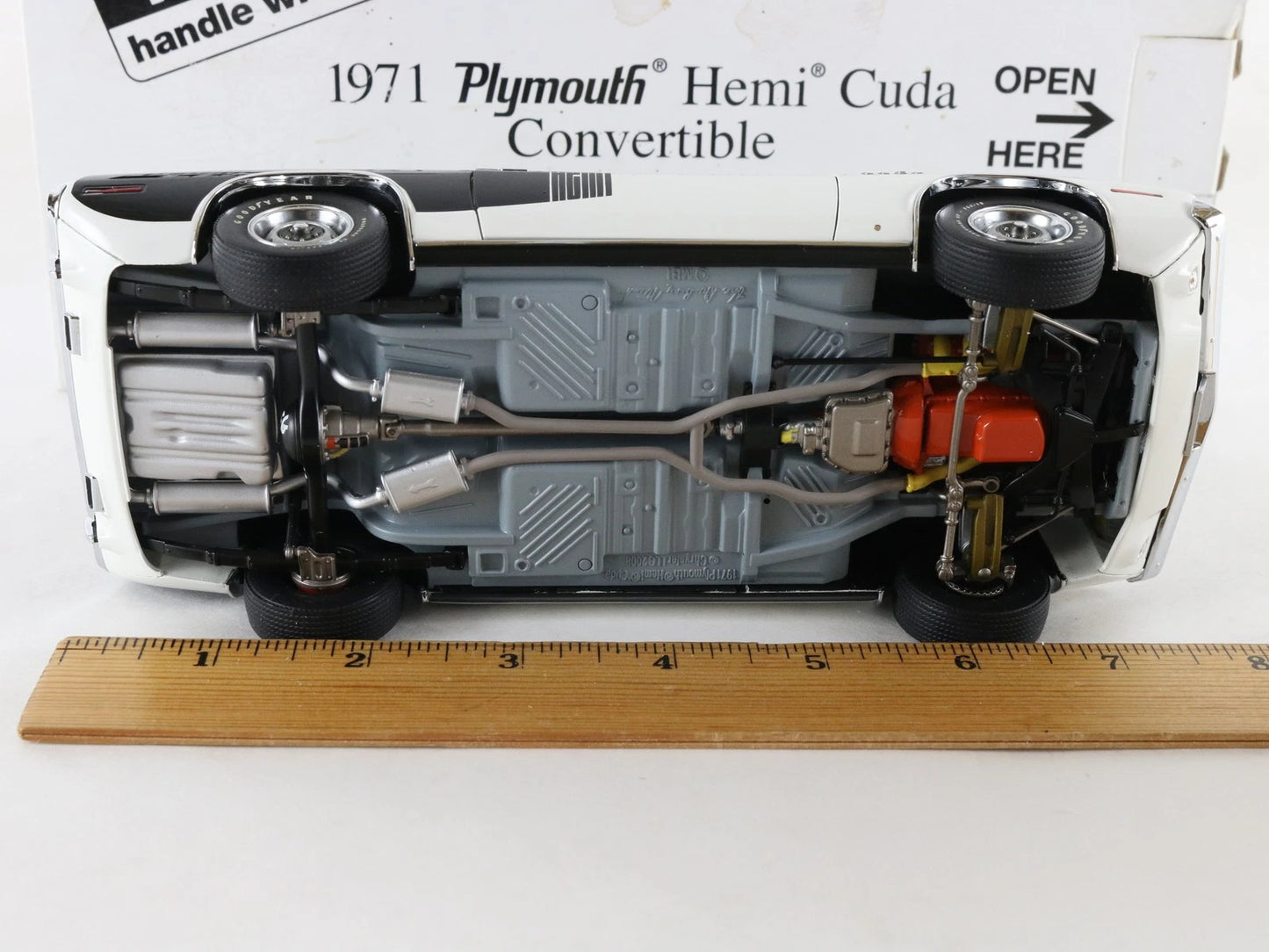 1971 Plymouth Hemi Cuda Barracuda Convertible White Black Danbury 1:24 Diecast