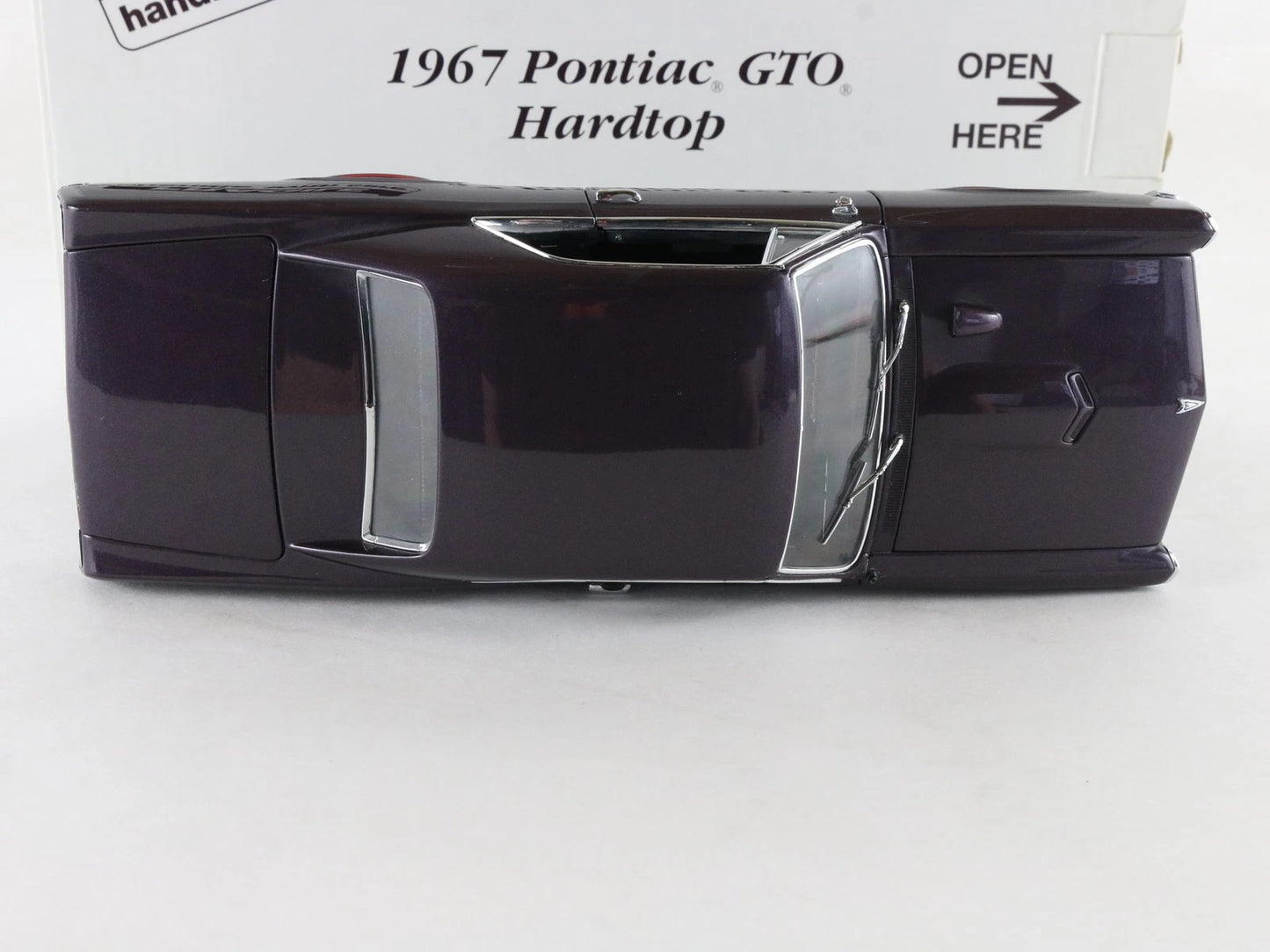 1967 Pontiac GTO Hardtop Dark Purple Danbury Mint 1:24 Diecast Model AS-IS