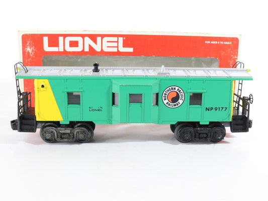 Lionel O 6-9177 Northern Pacific NP Illuminated Green Bay Window Caboose