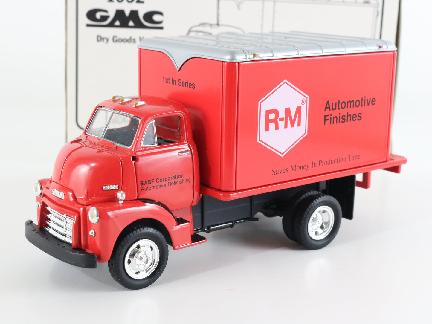 RM Automotive Finishes 1952 GMC Dry Goods Van First Gear 1:34 Truck 29-1022