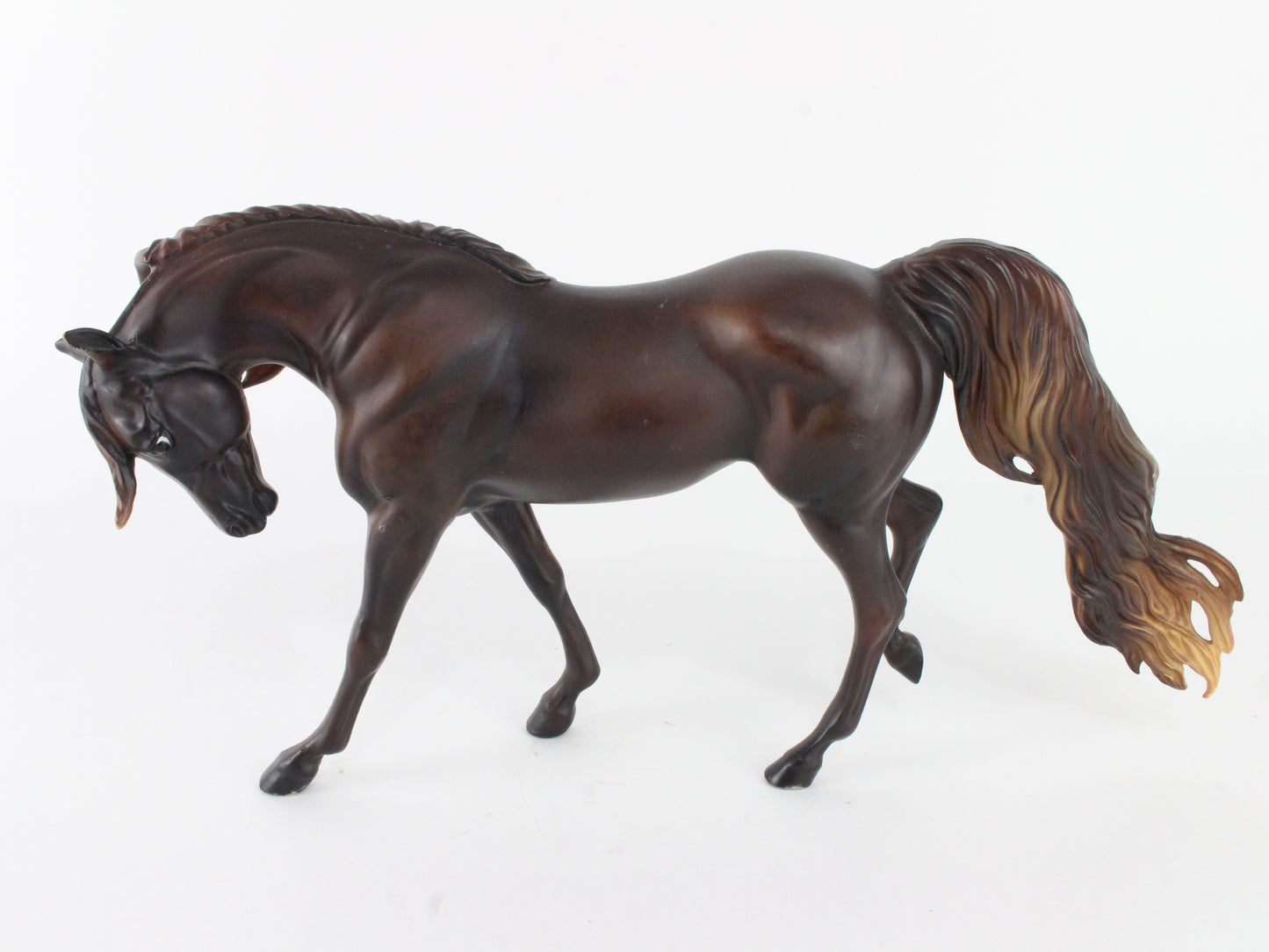 Sara Moniet Liver Chestnut Arabian Mare Breyer #1720 2014 Traditional Size