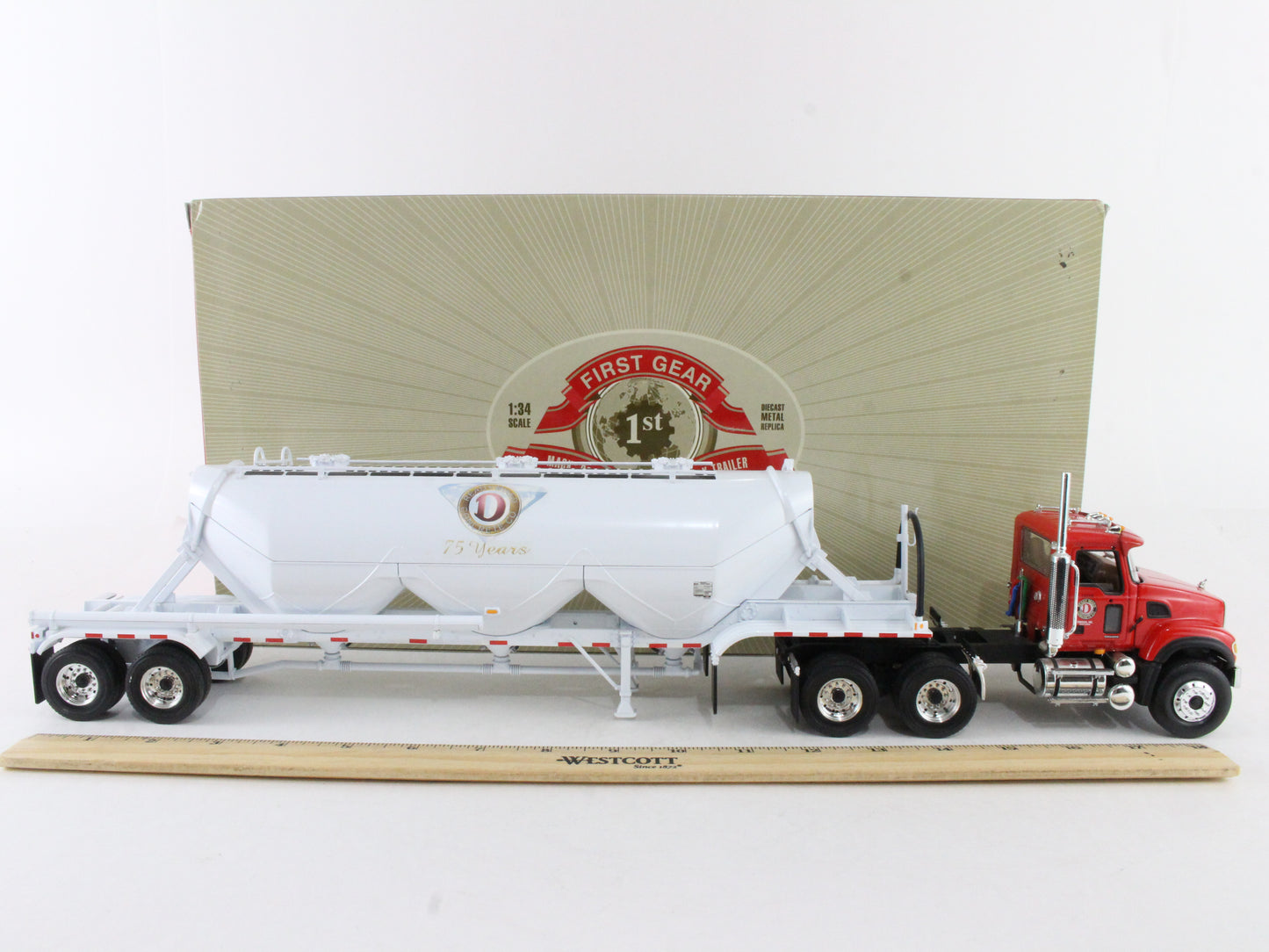 Mack Granite Heil Dry Bulk Trailer Ready Mixed Concrete First Gear 1:34 10-3510