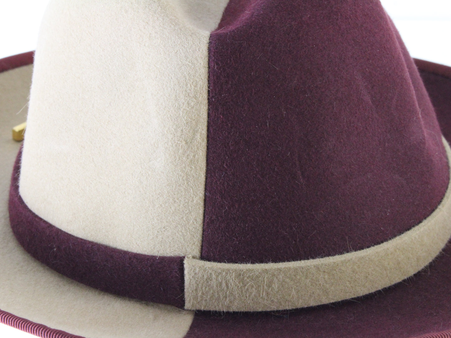 Borsalino Italian Fancy Boutique Ladies Beige Burgundy 2 Tone Felt Hat Size: M