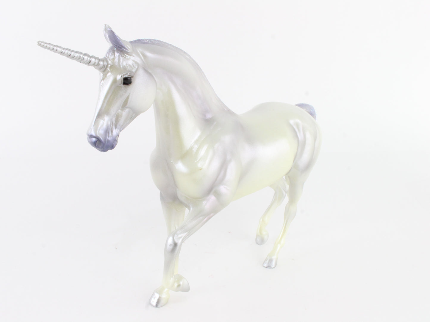 Sarafina Magical Unicorn Silver Breyer #97266 Classic Size