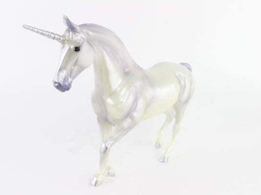 Sarafina Magical Unicorn Silver Breyer #97266 Classic Size