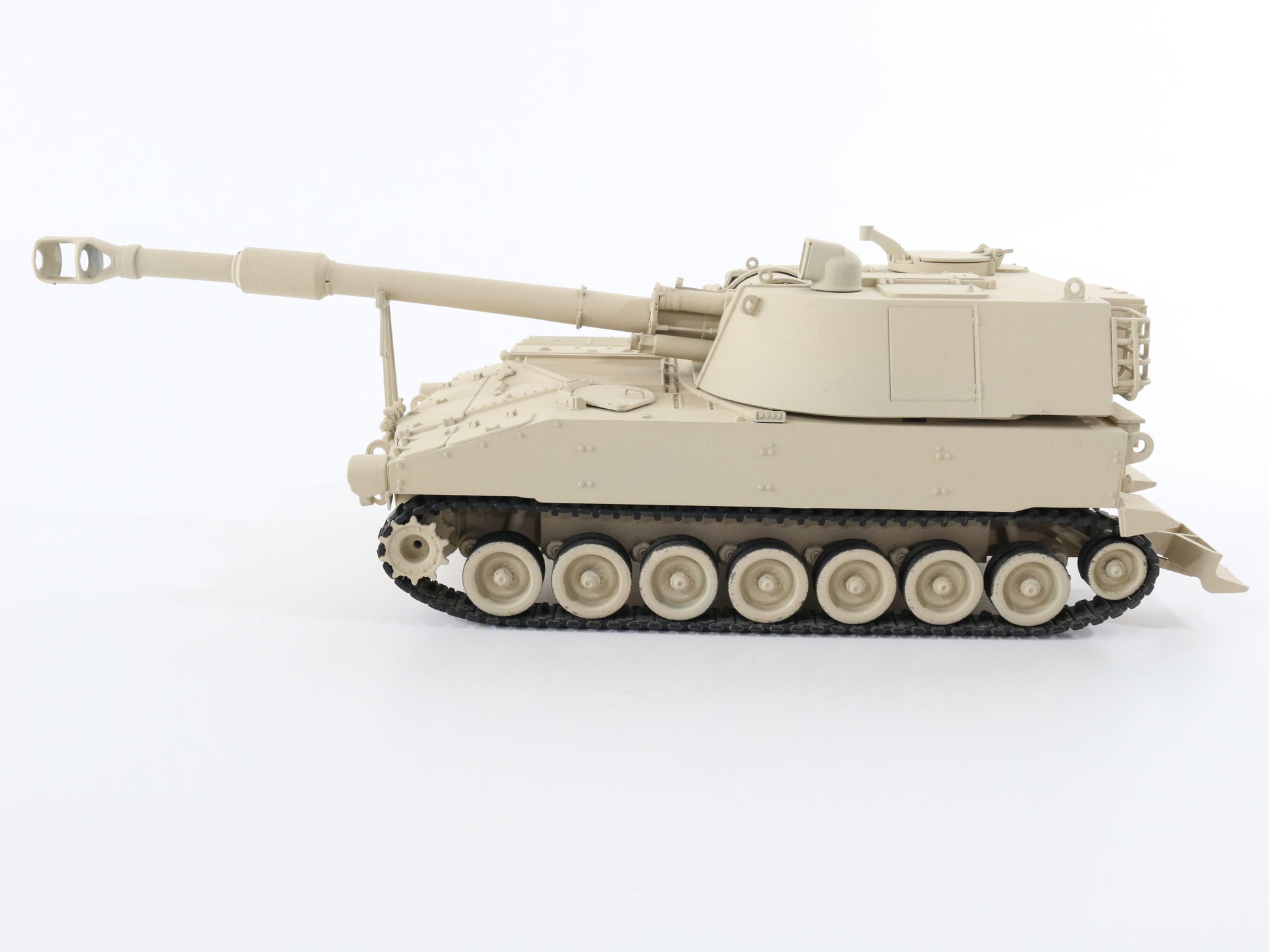 1:35 US 155mm M109a2 Howitzer Model