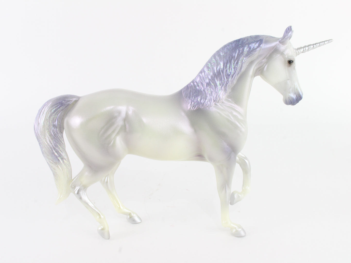 Sarafina Magical Unicorn Silver Breyer #97266 Classic Size