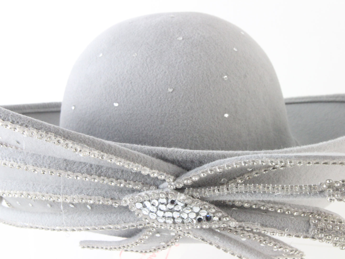 George Zamaul Couture Ladies Gray Felt Hat W/ Rhinestones 7 1/8 57cm