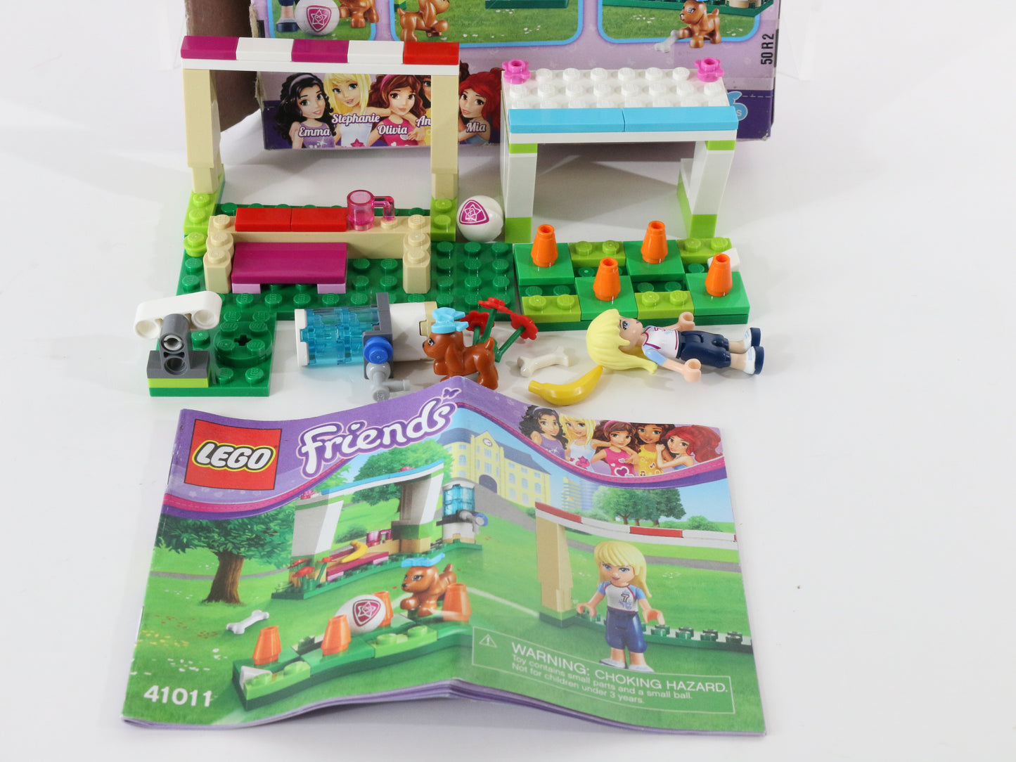 Lego Friends Stephanies Soccer Practice Mostly Built 41011 + Box Instructions