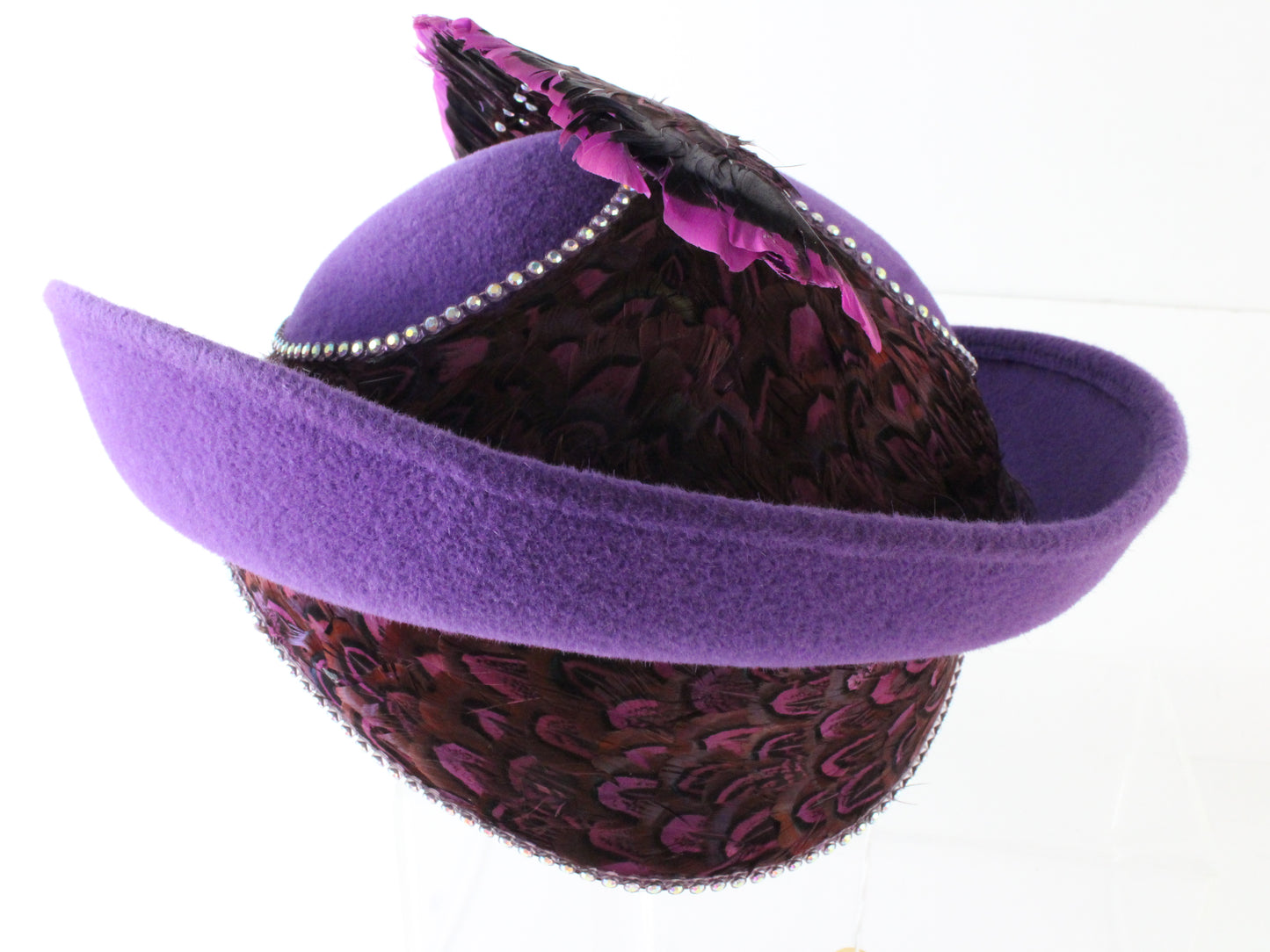 Jack Mcconnell New York Ladies Amethyst Purple Felt Hat W/ Feathers 7 56cm