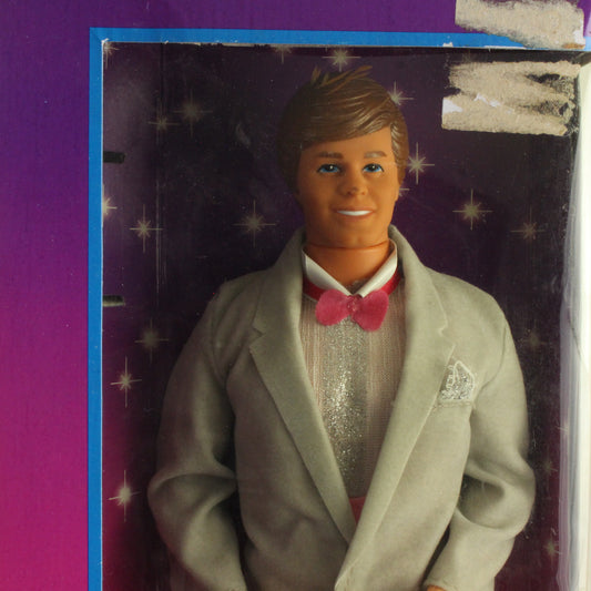 Dream Glow Ken Brown Hair W/ Tan Outfit 1985 Mattel 2250