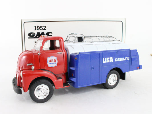 1952 GMC Fuel Tanker USA Gasoline First Gear 1:34 Scale Model 18-1614